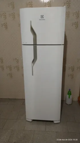 Refrigerador Eletrolux DC35A 260 Litros