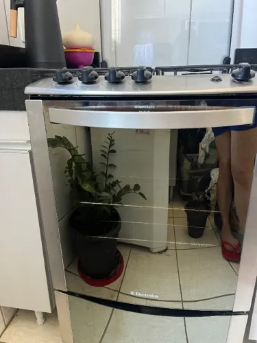 Vendo fogão 4 bocas acendimento automático