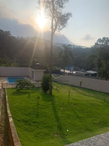 Chácara com 2 suítes à venda, 1100 m² por R$ 750.000 - Chácara Sete Cruzes - Suzano/SP