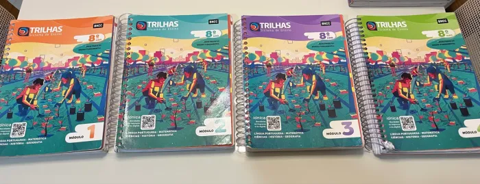 Livros trilhas 8 ano
