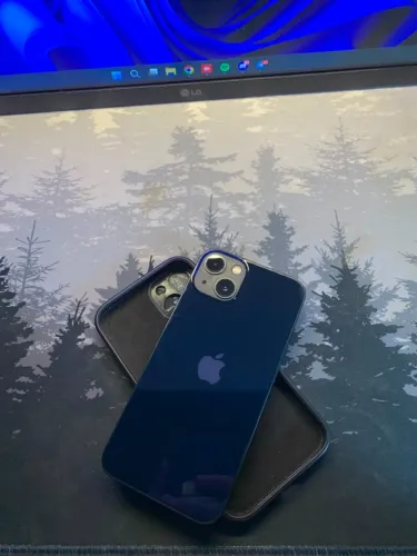 Apple iPhone 13 128 GB Meia-noite