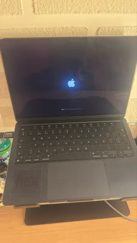 MacBook Air M2