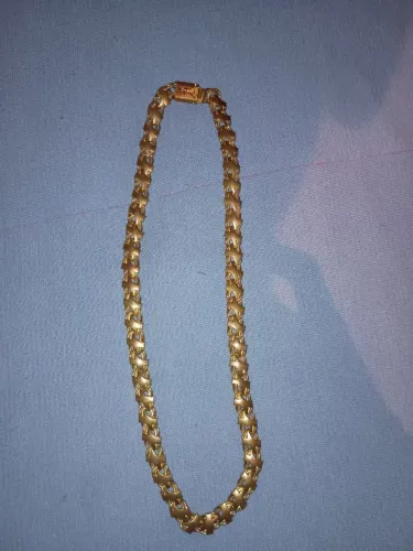 Tô vendendo cordão Ouro 18 k igual do mc poze baratinho sai rápido chama tive enterese