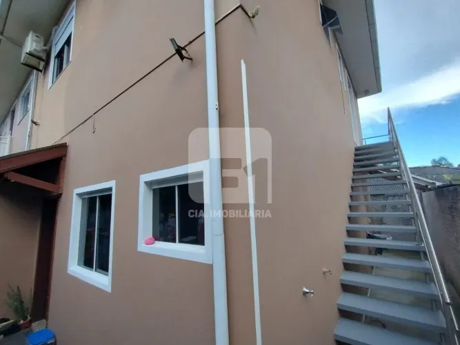 Apartamento com 2 quartos no Morro das Pedras