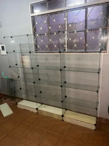Prateleira de vidro