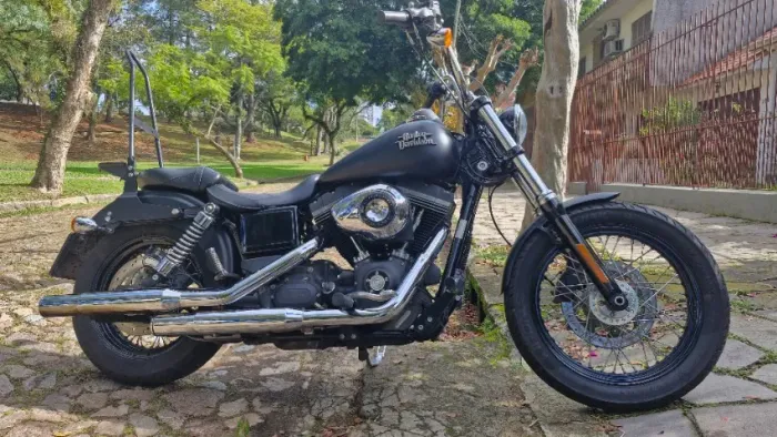 Harley Davidson Dyna Street Bob FXDB 2015