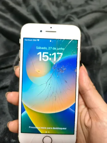 IPHONE 8