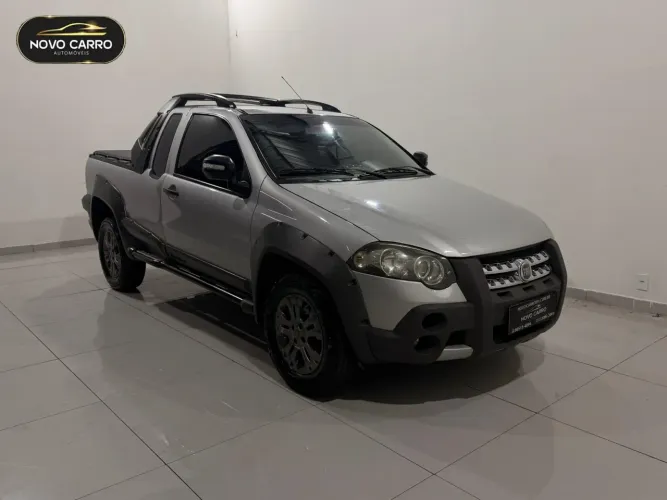 Fiat Strada Adv. Ext. 1.8 Locker Dual.flex CE 2011