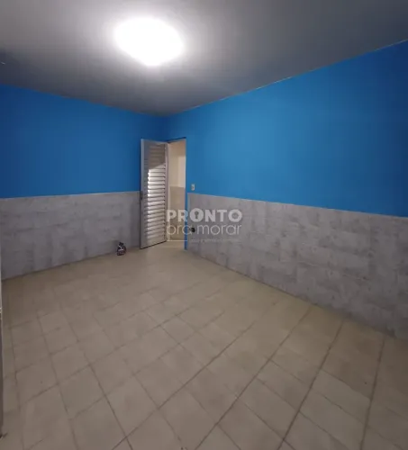 Casa com 21 quartos em Candeias