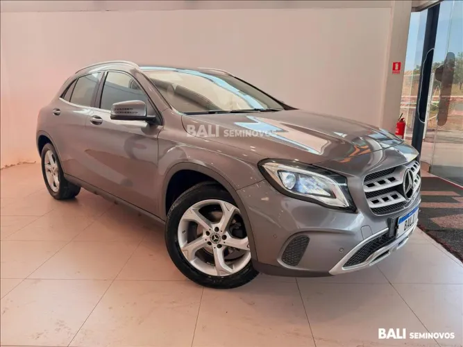 Mercedes-Benz GLA 200 Adv. 1.6/1.6 TB 16V Flex Aut. 2019