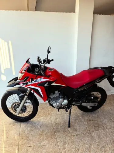 XRE 300 ANO 2022