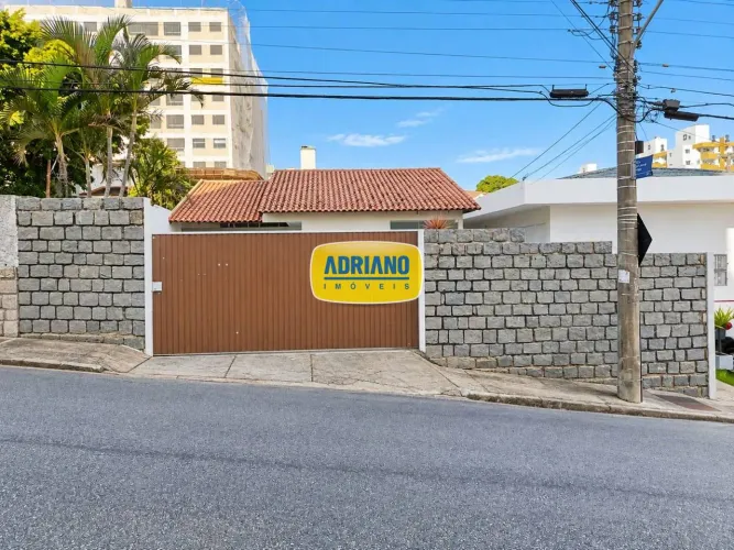 Casa com 2 dormitórios para alugar, 110 m² por R$ 4.224,97/mês - Capoeiras - Florianópolis