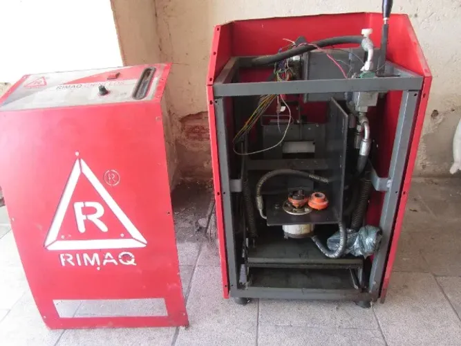 Máquina Rimaq para chinelos ( leia a descrição )