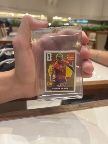 FIGURINHA EXTRA STICKER LAMINE YAMAL OURO COPA DO MUNDO 2026