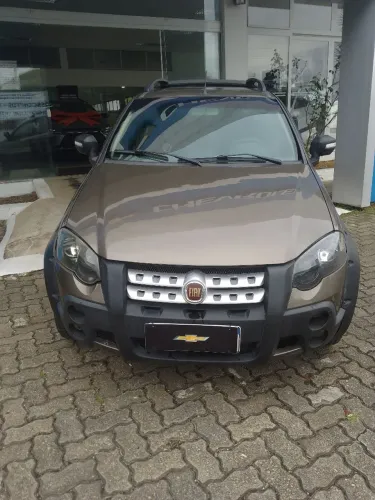 Fiat Strada Adventure1.8/ 1.8 Locker Flex CD 2012
