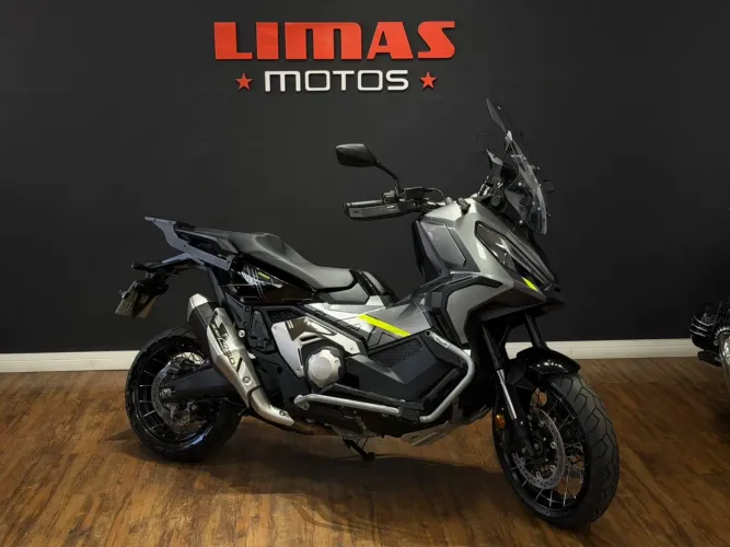 XADV 750 Cinza 2025 - Apenas 10.600 KM.