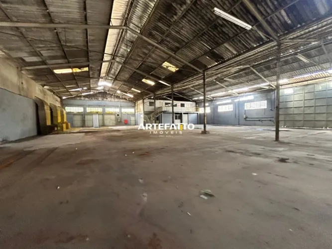 GALPÃO INDUSTRIAL/COMERCIAL PARA LOCAÇÃO/FRENTE PARA A Rodovia Régis Bittencourt