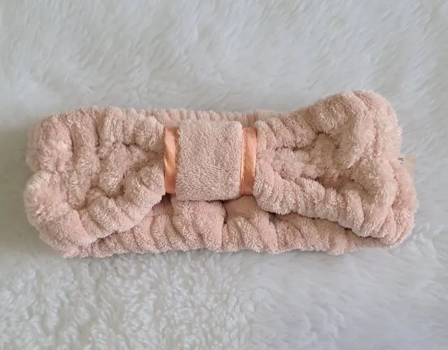 Faixa de cabelo para preparação de Maquiagem