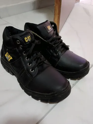 Bota Caterpillar 37