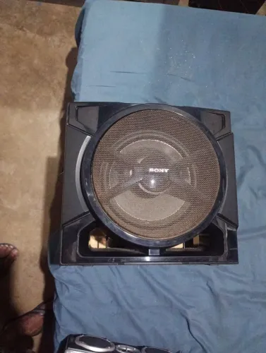 Caixa Subwoofer de 10 polegadas da Sony