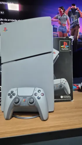 PS5 Slim edição 30TH ANOS. Recebo seu console na troca.