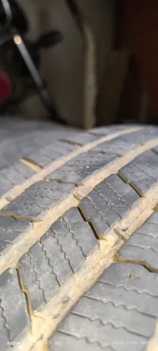 Peneu Michelin 255 6018