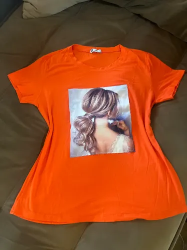 Baby look camiseta praticamente nova