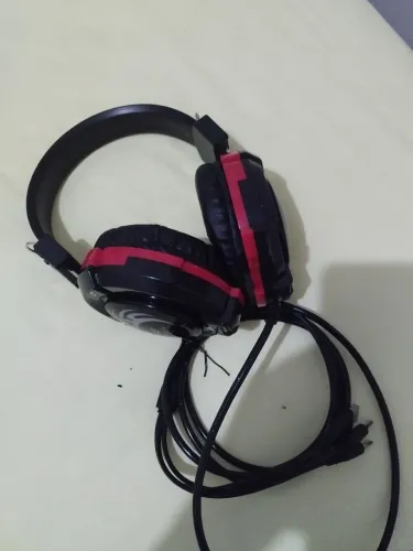 Fone gamer novo com microfone