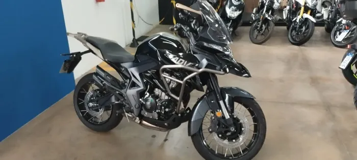 Vende - se T 350X 2024/2025
