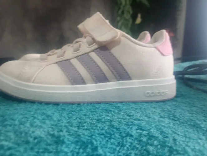 Adidas original Tam 27 usado 1vezes