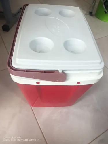 Caixa termica invicta Cooler 34L