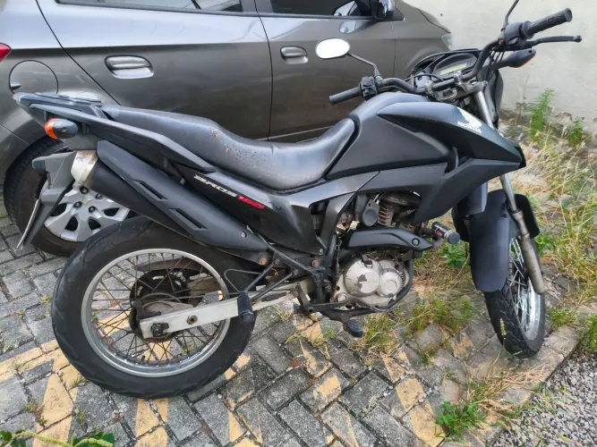 Vendo moto Bros 2016