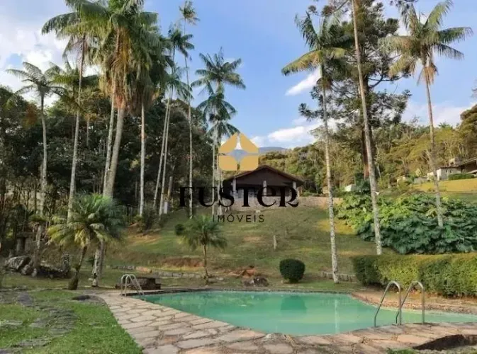 SÍTIO DOS SONHOS COM CACHOEIRA 20.000m²