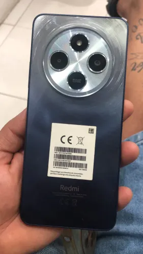 Vendo Red mi 14C 256 GB todo original , somente a película tá trincada