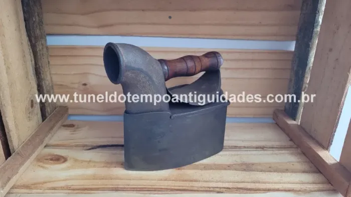 Ferro Antigo