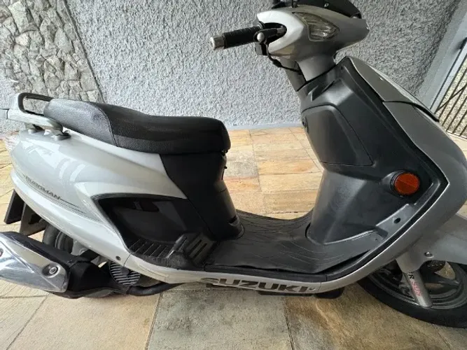 Suzuki Burgman 125