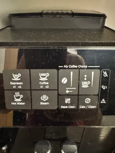 Cafeteira com moedor