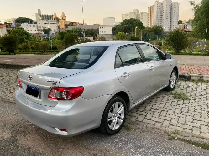 Toyota Corolla XLI 1.8/1.8 Flex 16V Aut. 2013