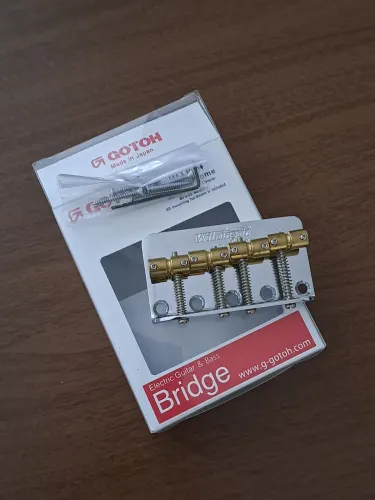Ponte Wilkinson WBBC 19mm Cromada para Baixo 04 Cordas