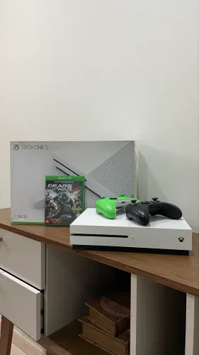 Xbox One S