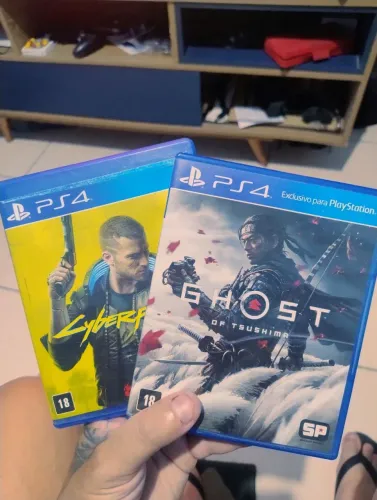Cyberpunk e Ghost of tsushima Ps4