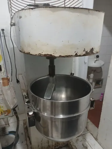 Batedeira planetária industrial 40 Litros 1,5cv Maná