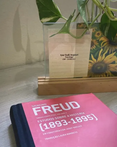 Livro Estudos sobre a histeria - Freud