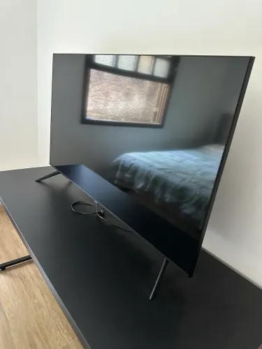 TV 55POL QUEIMADA