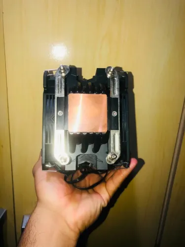 Air cooler com 6 heatpipes e duas fans RGB