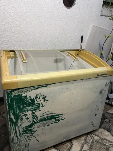 Freezer deitado metalfrio
