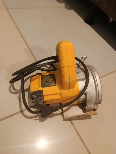Vendo serra mármore Dewalt e furadeira encaixe rápido boch
