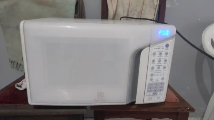 Microondas 31L com defeito 