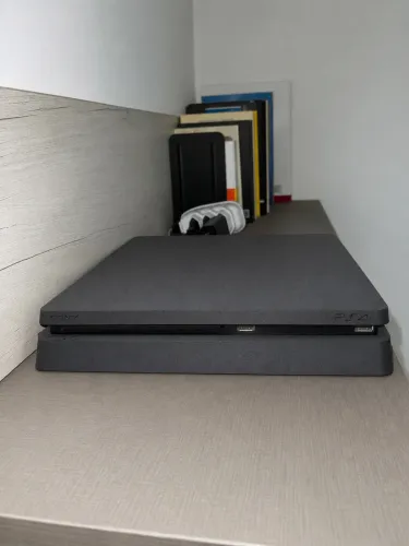 PlayStation 4 Slim