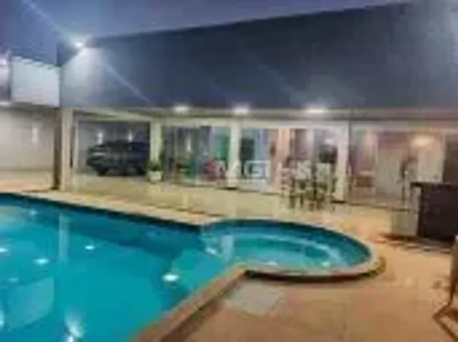 Casa térrea com 3 quartos no Condominio D'Veneza Nova Veneza Go
